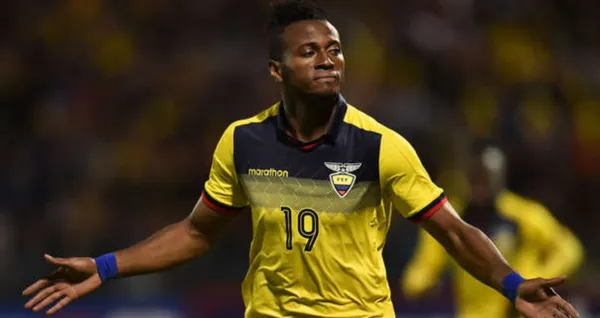 Carlos Manzur directivo de la FEF habló de la falta de delanteros en la Tri y ya tienen la solución para este inconveniente