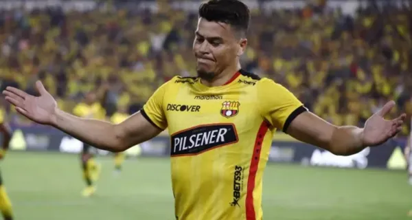Carlos Rodríguez pasó de Liga de Quito a Barcelona SC y parece que tiene pegados los colores porque hizo respetar la institución