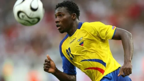 Carlos Tenorio da sus primeros pasos dentro de otra faceta del fútbol