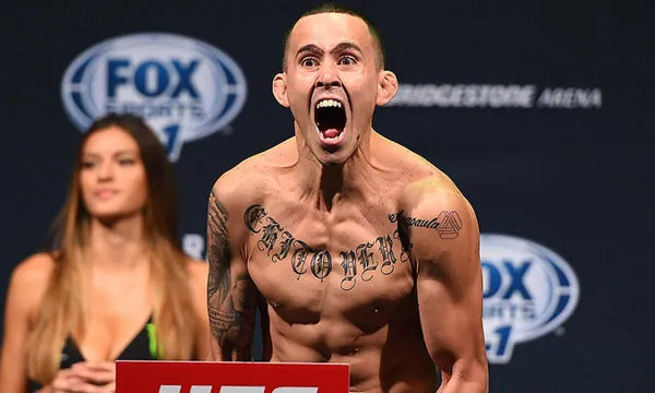 Chito Vera, famoso luchador ecuatoriano de artes marciales mixtas, no pasó por alto el codazo del Tren Amazónico al jugador de Aucas