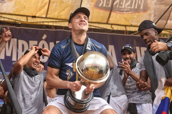 Colón de Santa Fe no ha dado su brazo a torcer e insiste con las apelaciones pertinentes para intentar arrebatar la Sudamericana a los Rayados, por el caso Jorge Pinos