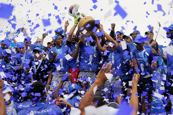 Con el fin de la década, ¿Llega el fin de los éxitos en el "Bombillo"?