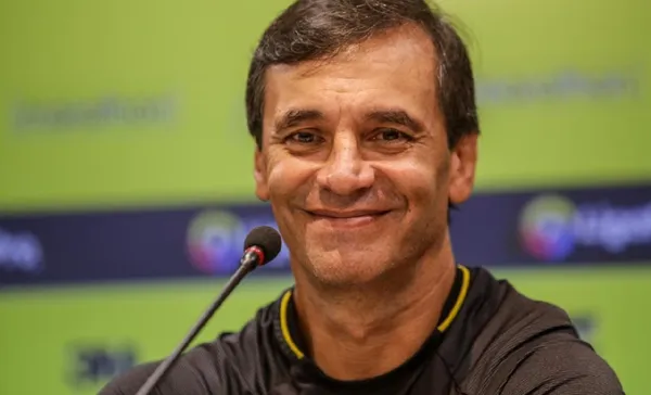 Con la cuarta derrota consecutiva Fabián Bustos llegó a un récord negativo que Barcelona no tenía desde el 2010