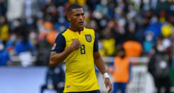 Cuando ya no estaba nadie en la cancha, mira lo que hizo Carlos Gruezo. Ya todos se habían ido a los camerinos