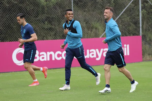 Damián Díaz estuvo presente el partido de práctica frente a Sociedad Deportiva Aucas
