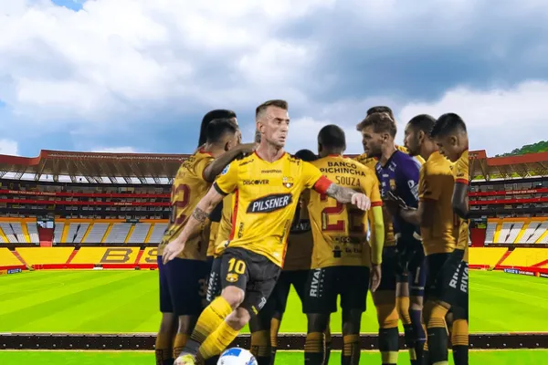 Damián Díaz con su experiencia guía a un jugador de Barcelona