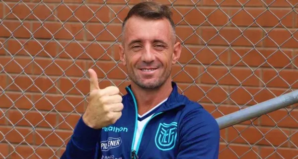 Damián Díaz tuvo su primera titularidad con la selección ecuatoriana y mira lo que hizo cuando sonó el Himno Nacional