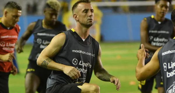 Damián Díaz últimamente ha pasado lesionado en Barcelona SC y se dedica a promocionar sus negocios
