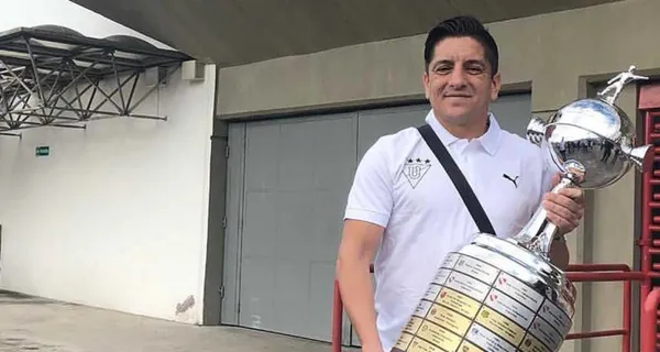 Damián Manso estuvo presente en el estadio Atahualpa para mira el cotejo entre Liga de Quito ante Universidad Católica y entre los puntos bajos estuvo Jhojan Julio