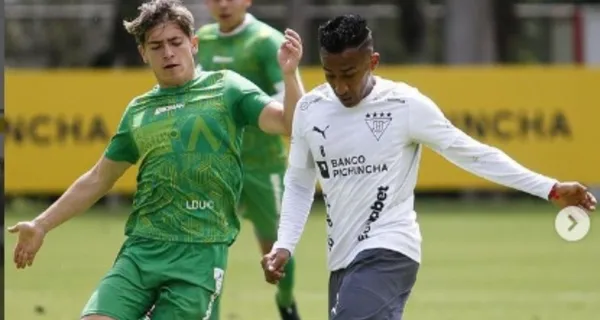 Danny Luna tuvo sus primeros minutos con Liga de Quito ya que Luis Zubeldía necesita que se adapte pronto a su estilo de juego
