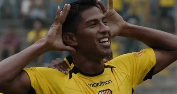 David Quiroz sigue paseando su talento con el balón, ahora en los Estados Unidos. Mira el gol que hizo