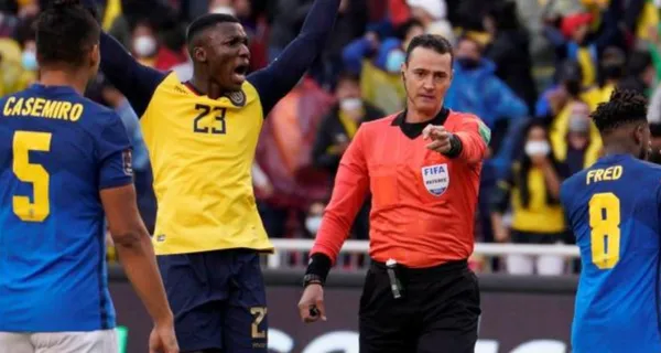 Decisiones polémicas en el Ecuador vs Brasil también provocó la reacción de la prensa internacional