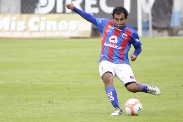 Deportivo Quito se dejó empatar en el segundo tiempo por Trikis Mokis en el estadio de Sangolquí