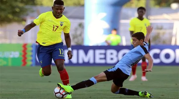 Desde Italia se refirieron a la posibilidad que Espinoza se quede en el club