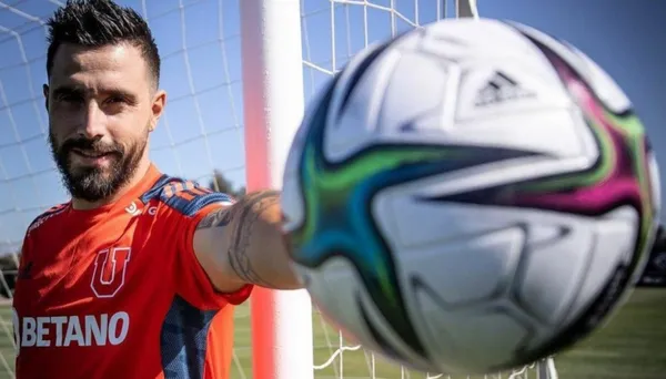 Desde la U de Chile le dieron un golpe bajo a Hernán Galíndez y golero de la Tri lo sufre