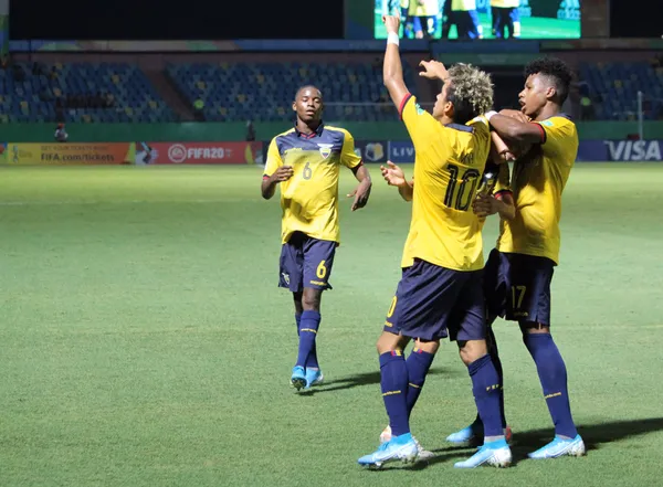 Ecuador tuvo notable reacción para vencer 3-2 a Hungría en Goiania