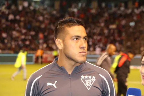 El 10 albo no brilló en el estadio Rodrigo Paz