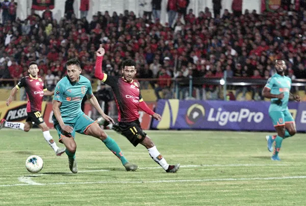 El árbitro anuló un gol de Franklin Guerra