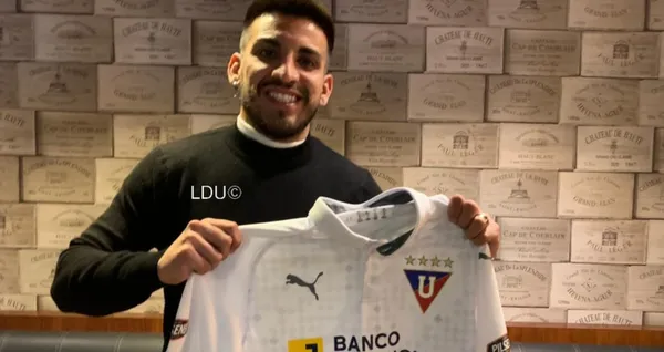 El argentino se fue "sin pena ni gloria" y subió una foto en el avión