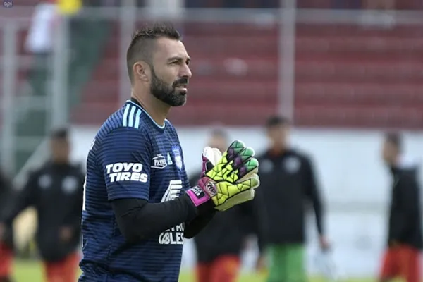 El arquero argentino ecuatriano se dedicaría a otra profesión