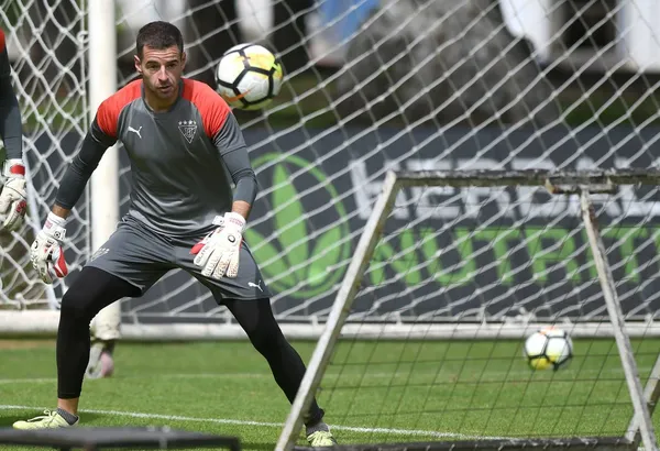 El arquero argentino quiere sumar una estrella más con Liga de Quito