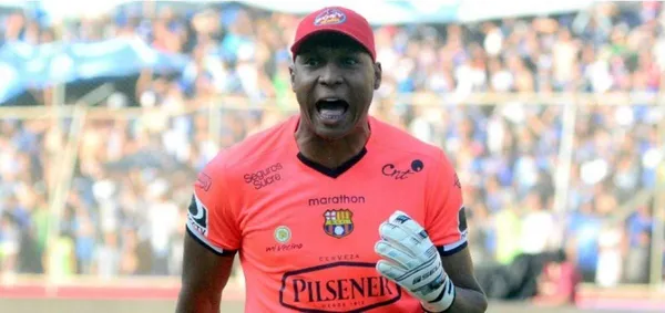 El arquero ecuatoriano regresó a jugar en la ciudad de Guayaquil