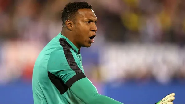 El arquero ecuatoriano se gana un puesto en el Delfín