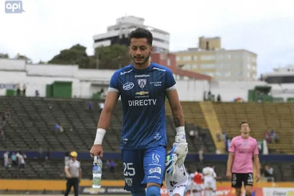 El arquero ecuatriano regresa a las canchas en el fútbol ecuatoriano
