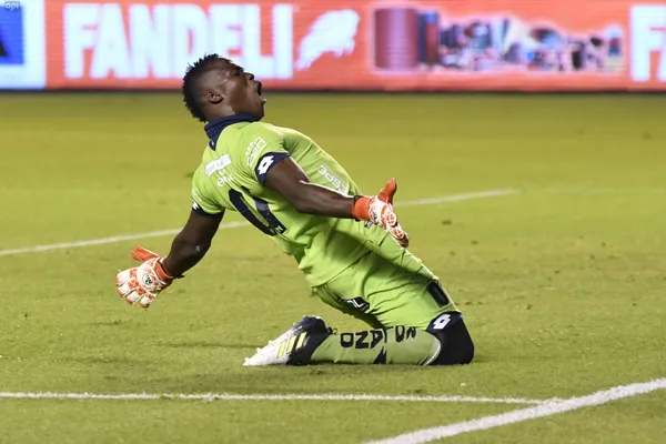 El "Bombillo" cada vez más cerca de tener nuevo arquero