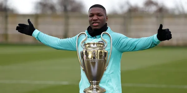 El campeón de Champions que pone más de $100 millones por Moisés Caicedo