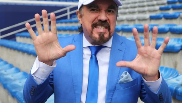 El candidato a la presidencia de Emelec no supo qué responder tras la pregunta del periodista