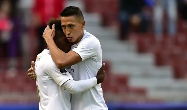 El central tiene relación con los albos por una temporada y están pendientes de alargar su contrato