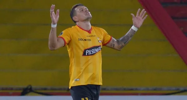 El colega Roberto Bonafont informó que Barcelona SC le está buscando equipo a Carlos Garcés para el 2022 pues no entraría en planes para la delantera