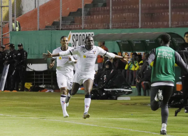 El colombiano tiene ese número desde que llegó a la U