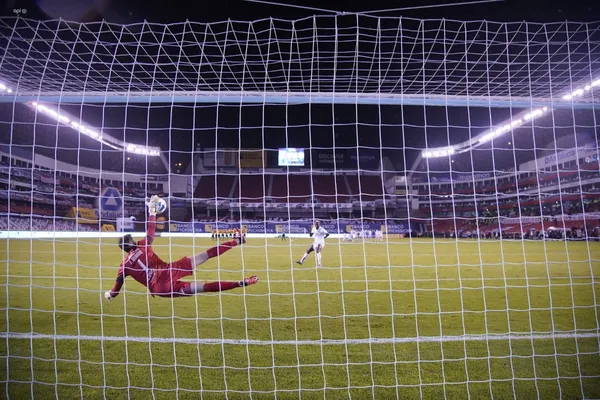 El conjunto torero se tomó enserio la definición por penales en los entrenamientos