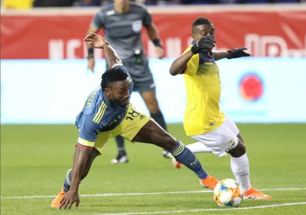 El cuadro ecuatoriano no consiguió sobreponerse a una falla en pelota quieta, ante los cafeteros