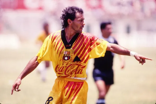 El cuadro ecuatoriano tuvo una camiseta muy parecida a la que diseñó el cuadro español