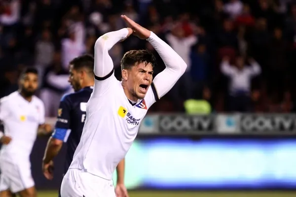 El defensa central no continuaría en Liga de Quito
