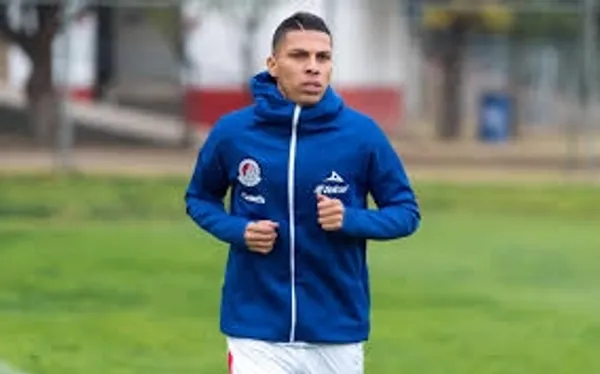 El defensa es petición especial de Ismael Rescalvo