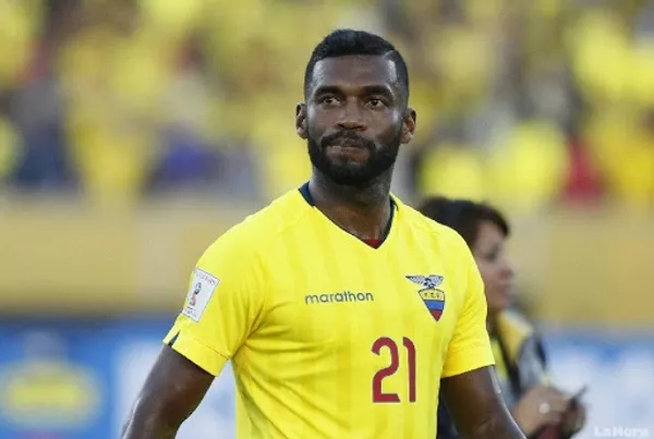 El defensor ex Emelec, Gabriel Achilier, fue despedido de su equipo porque se cambió de nombre y ahora terminaría jugando en el ascenso de México