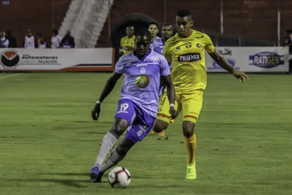 El defensor tiene acordado para vestirse de amarillo el 2020