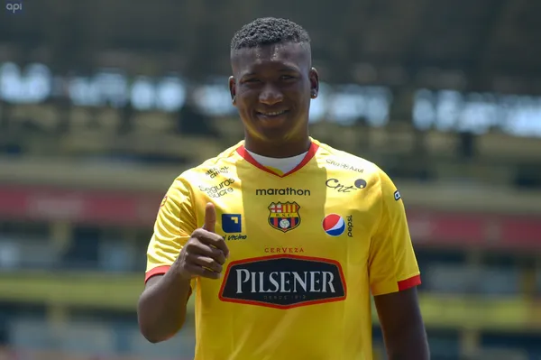 El Degollador firmó esta mañana con Barcelona SC y el cuadro Celeste se prepara para una disputa legal