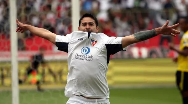 El delantero argentino nacionalizado ecuatoriano redujo su valor considerablemente