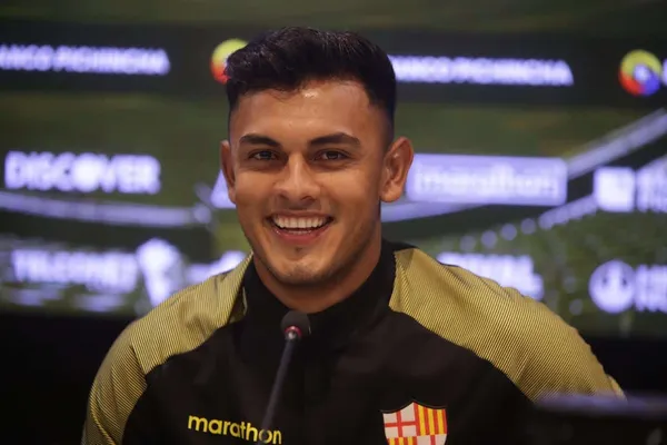 El delantero continuaría su carrera en el futbol argentino