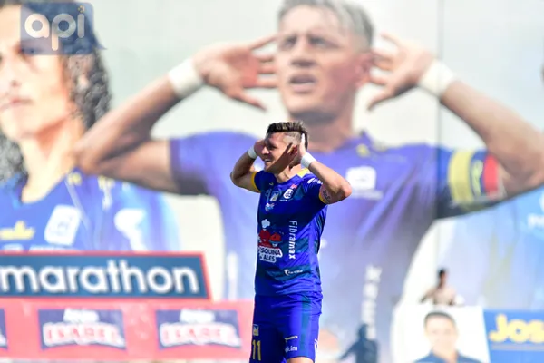 El delantero de Delfín, Carlos Garcés, está pasando un gran momento y su pase está sobre el millón de dólares