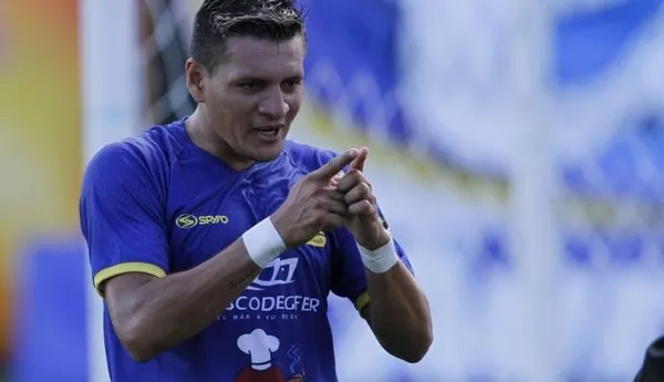 El delantero ecuatoriano dejaría El Delfin