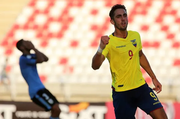 El delantero entra en una posibilidad para LDU si Rodrigo Aguirre no sigue en el club