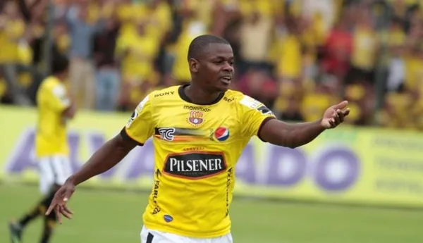 El delantero ex Barcelona SC, Narciso Mina, sorprendió en las redes sociales por el nuevo trabajo que tiene en tierras mexicanas