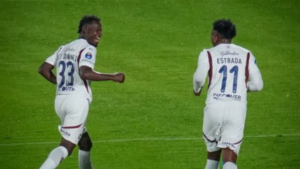 El delantero hizo un triplete para la clasificación pero quien no estuvo a la altura fue Melvin Díaz