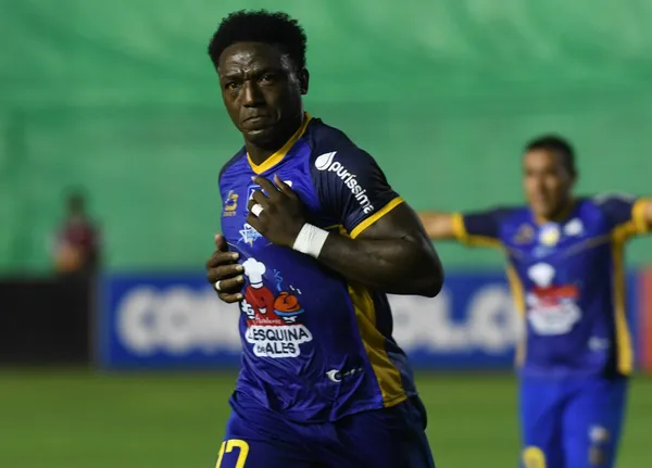 El delantero tiene ofertas para el 2020